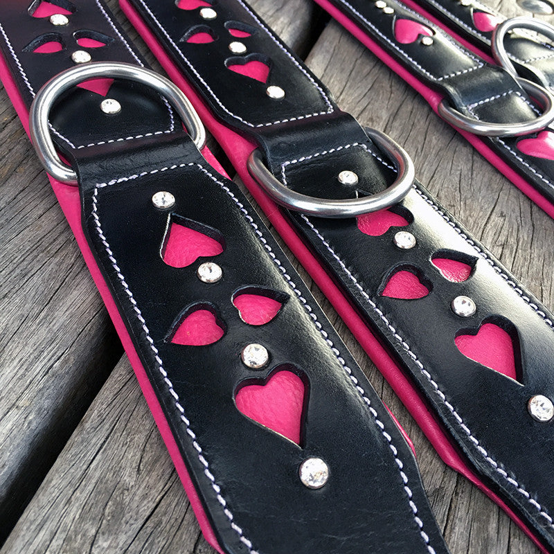 Leather Dog Collar - Queen of Hearts